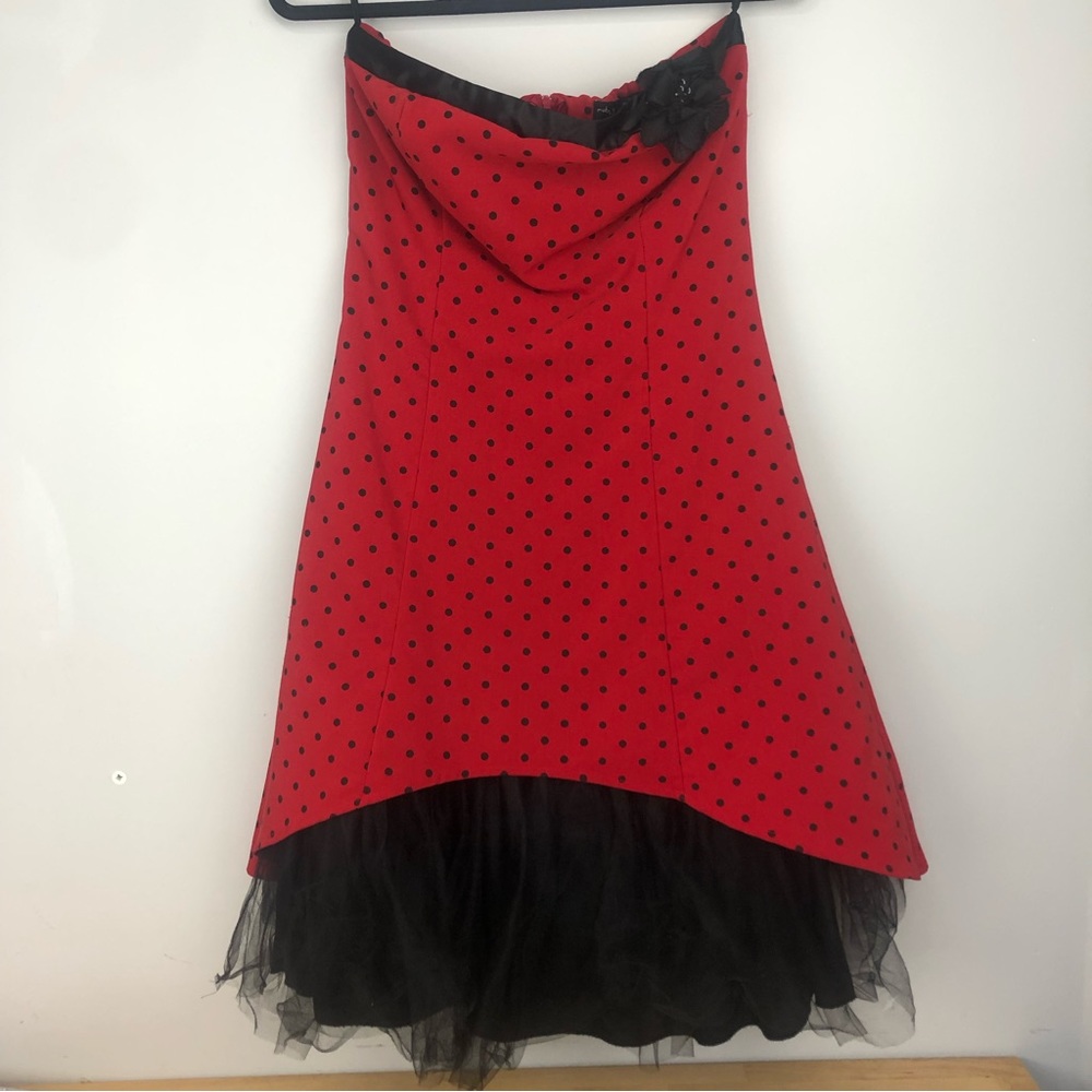 Sz 9 Retro-Style Red and Black Polka Dot Strapless Formal Dress
